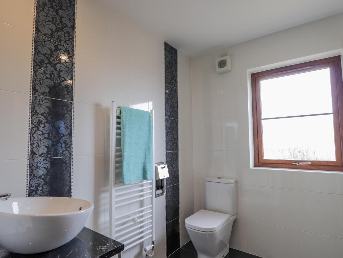 Lossiemouth Bay Cottage エクステリア 写真